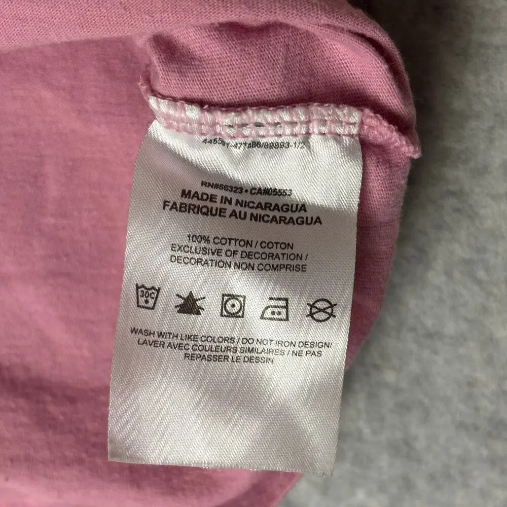 Nike YOUTH Sportswear Pink Graphic Logo T-Shirt - Size M